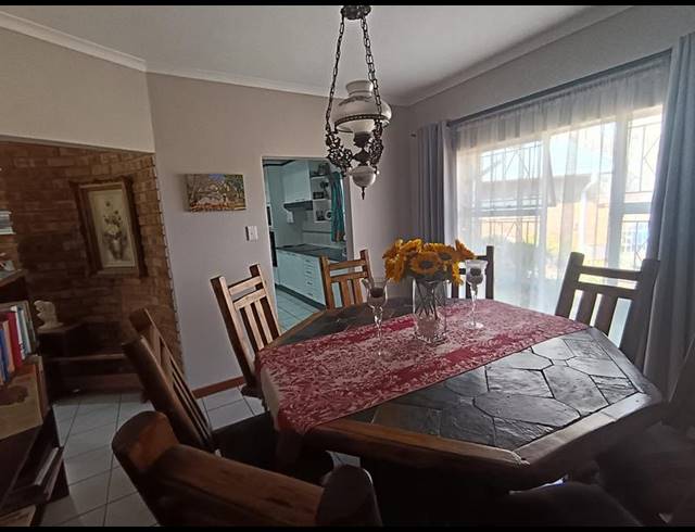 4 BEDROOM HOUSE FOR SALE IN SASOLBURG EXT 11